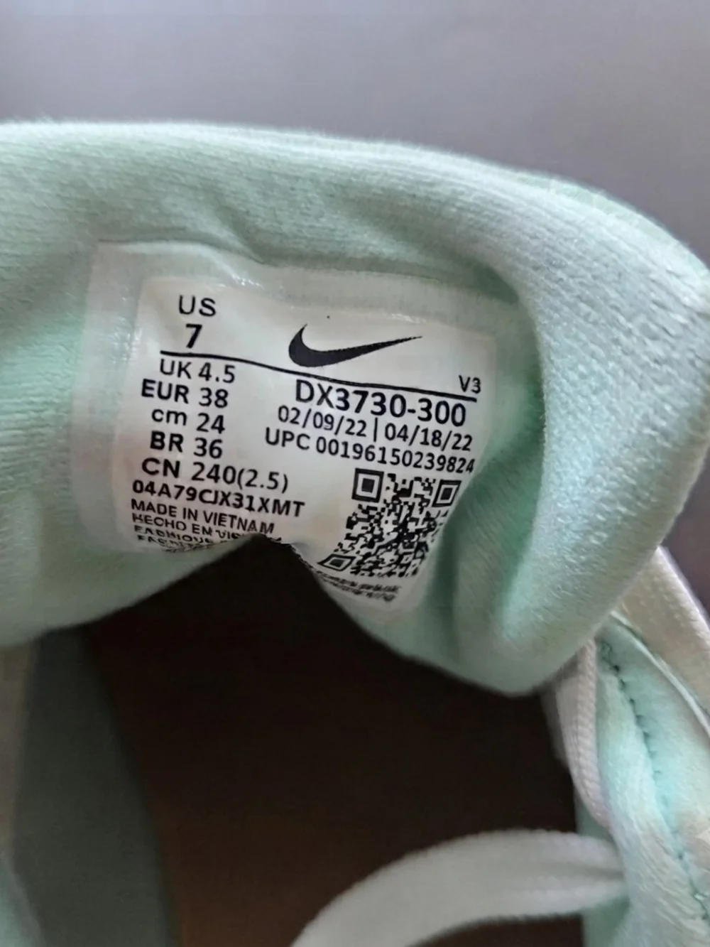 Nike Women's Air Force 1 Low Sneakers in Mint and White B1